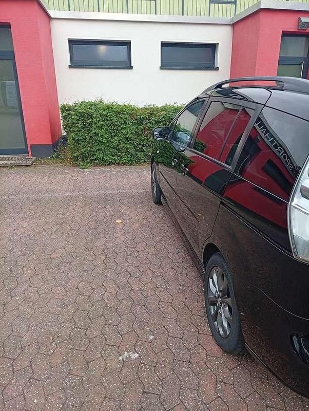 Gebraucht Mazda 5 Comfort 116 PS (85 kW) 2005 Van / Kleinbus