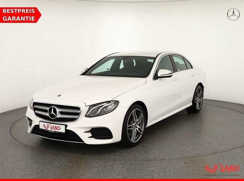 Weiß Gebraucht 2021 Mercedes E200 AMG line Limousine | 34.990 € (Superpreis) - Bild 1/4
