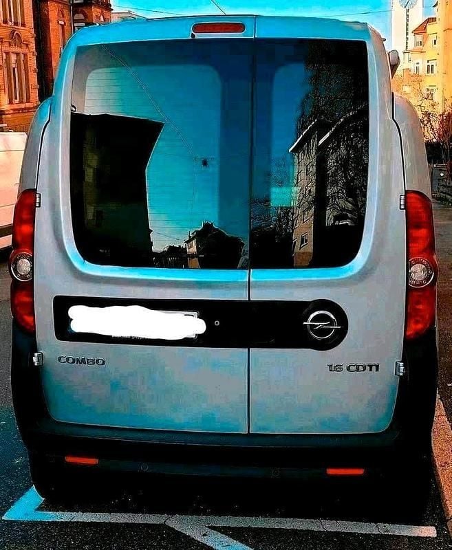 Gebraucht Opel Combo 105 PS (77 kW) 2014 Silber Van / Kleinbus