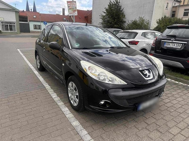 Schwarz Gebraucht 2010 Peugeot 206+ Kleinwagen | 1.350 € (Guter Preis) - Bild 1/4