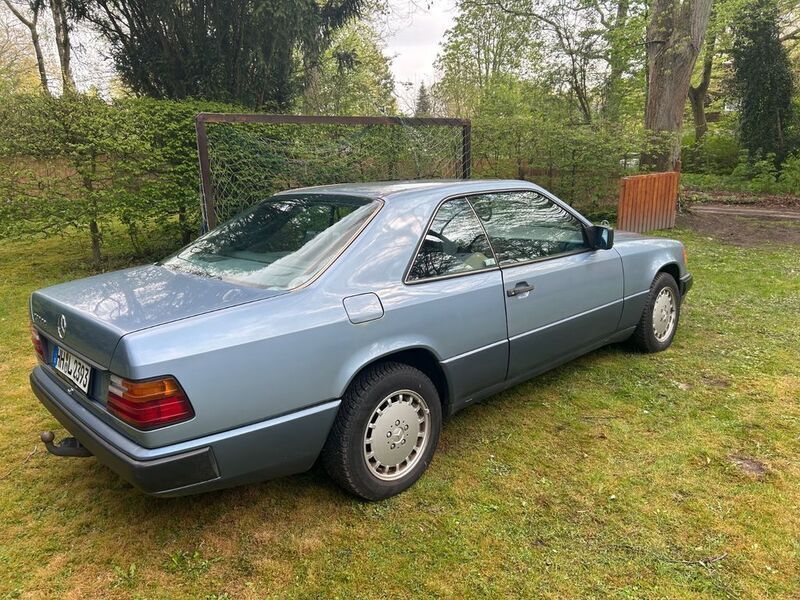 Blau Gebraucht 1988 Mercedes 230 Coupé | 5.700 € - Bild 1/4