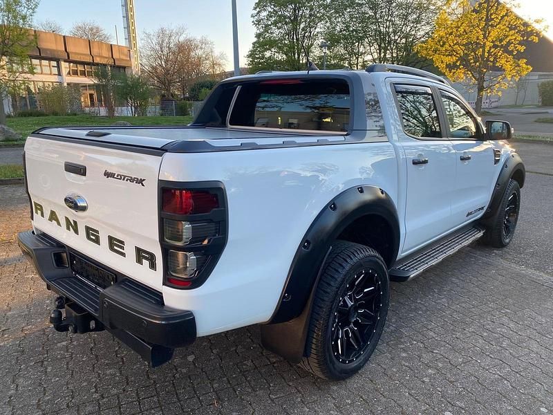 Gebraucht Ford Ranger Wildtrack 213 PS (156 kW) 2021 Weiß Pickup