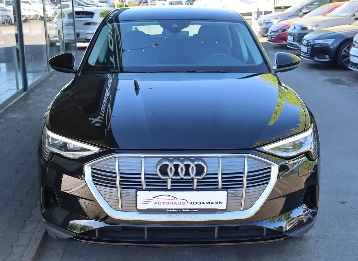 Usata Audi e-tron 300 kW (408 CV) 2023 Nero SUV