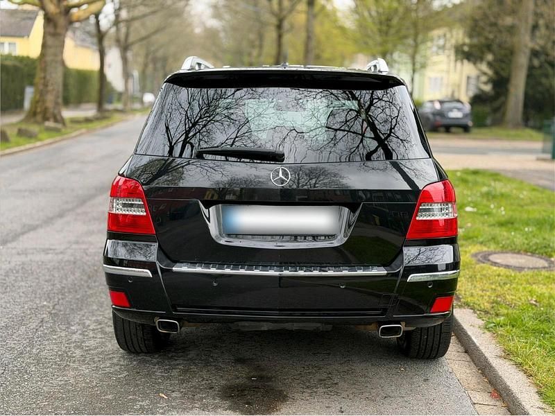 Gebraucht Mercedes GLK350 231 PS (169 kW) 2010 Schwarz SUV