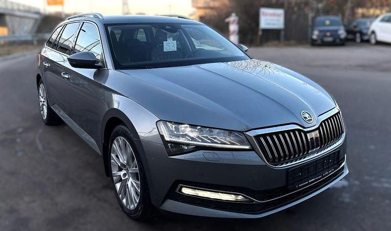 Gebraucht Skoda Superb Style 200 PS (147 kW) 2024 Grau Kombi