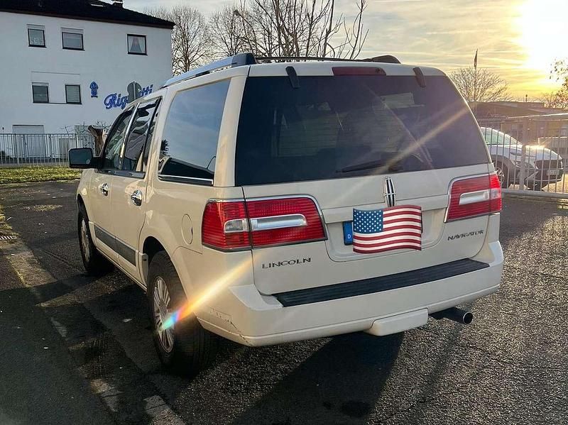 Gebraucht Lincoln Navigator 305 PS (224 kW) 2007 Weiß SUV