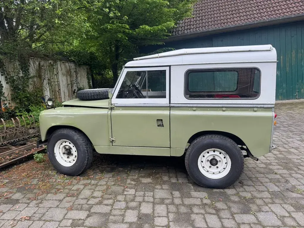 Usado Land Rover 2 58 CV (42 kW) 1967 Verde SUV