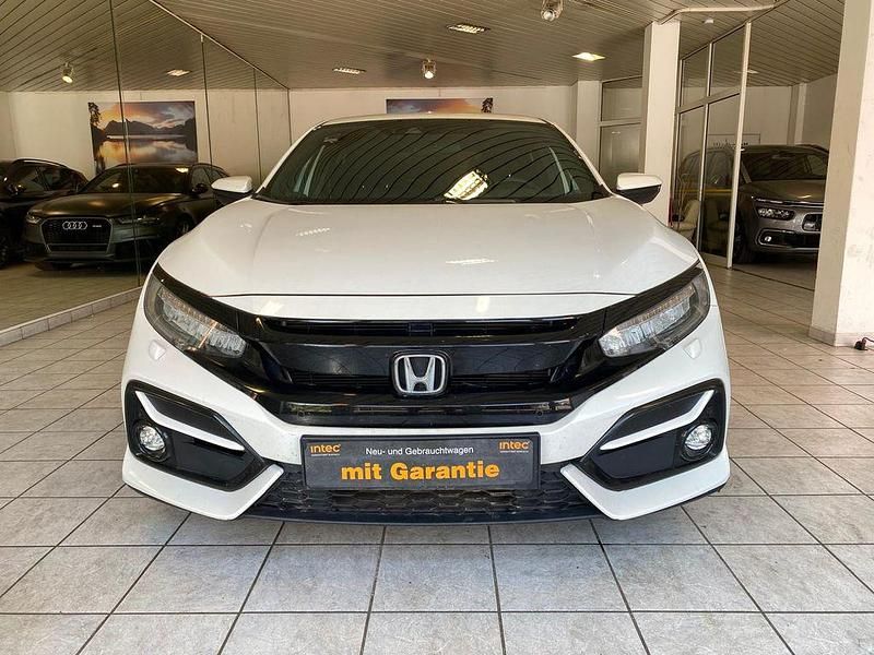 Gebraucht Honda Civic Elegance 126 PS (92 kW) 2021 Weiß Limousine