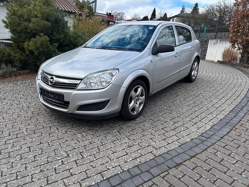 Gebraucht Opel Astra 115 PS (84 kW) 2007 Silber Limousine