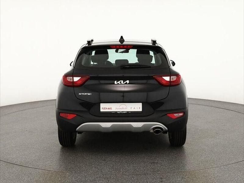 Neu Kia Stonic 101 PS (74 kW) 2025 Schwarz SUV