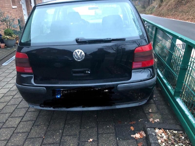 Gebraucht VW Golf IV 115 PS (84 kW) 2001 Schwarz Limousine