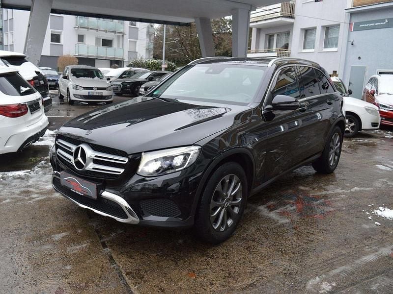 Gebraucht Mercedes GLC250 211 PS (155 kW) 2016 Schwarz SUV