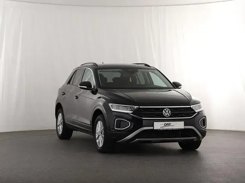 Gebraucht VW T-Roc Life 110 PS (80 kW) 2022 Deep black perleffekt SUV