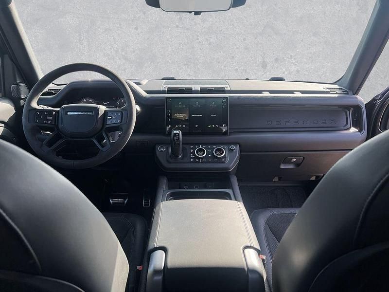 Gebraucht Land Rover Defender 532 PS (391 kW) 2024 Grau SUV