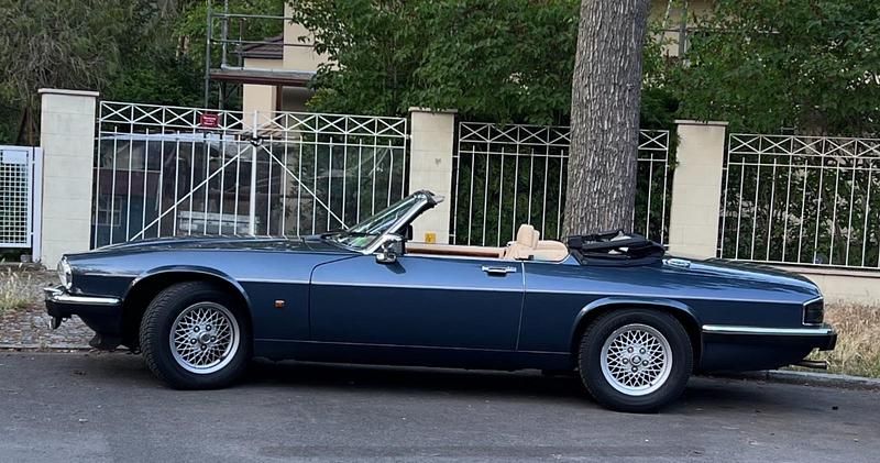 Second-hand Jaguar XJS 281 CP (206 kW) 1982 Albastru Coupe