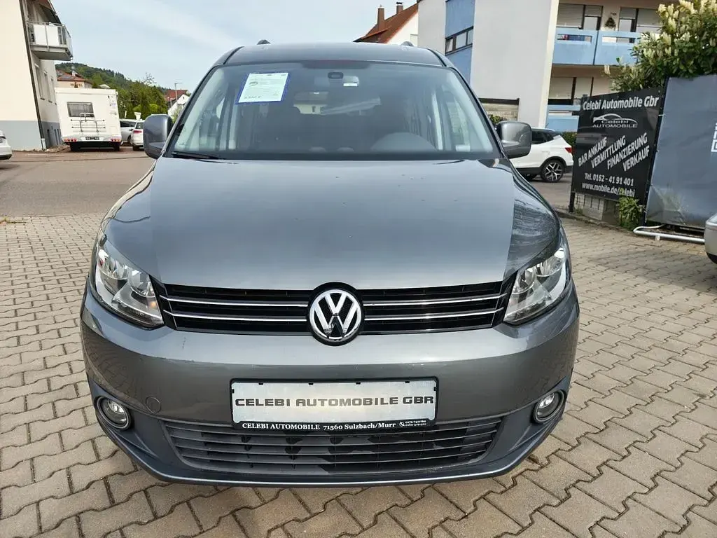 Second-hand VW Caddy Maxi 102 CP (75 kW) 2012 Gri Monovolum