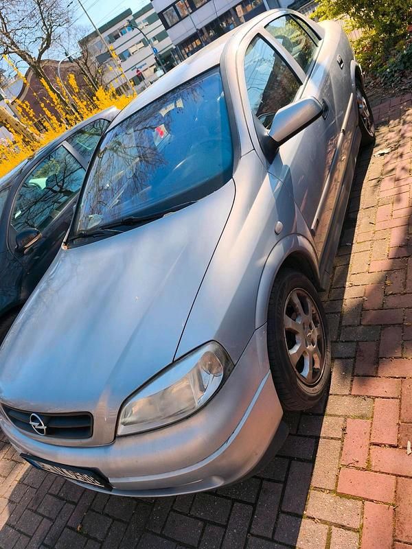 Gebraucht Opel Astra 2001 Silber Limousine