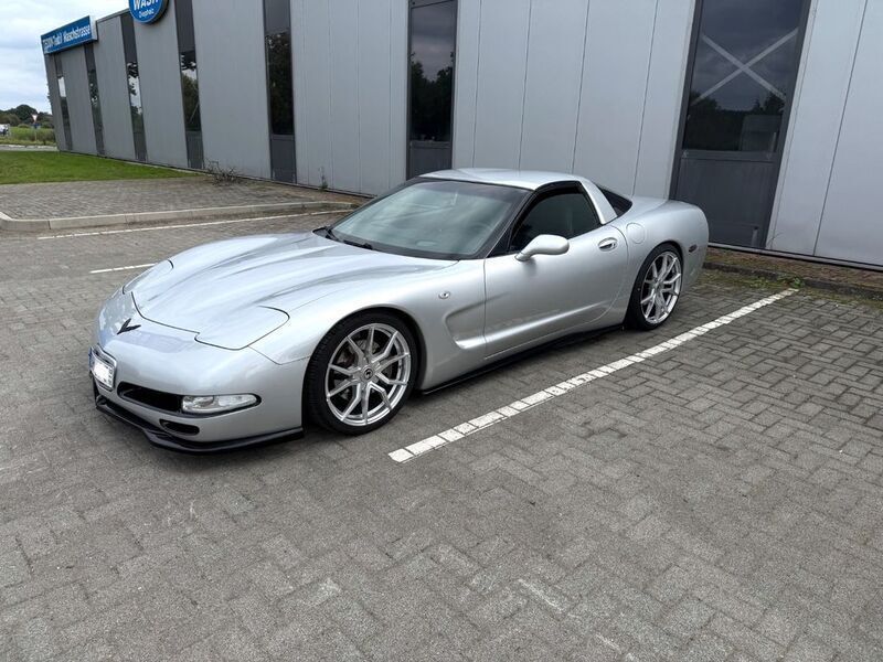 Silber Gebraucht 2001 Corvette C5 Coupé | 22.000 € (Etwas zu teuer) - Bild 1/4