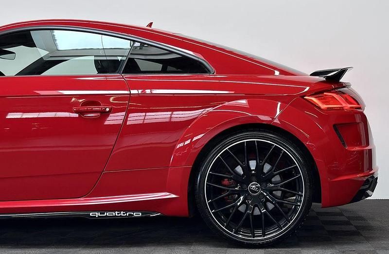 Gebraucht Audi TT Competition 245 PS (180 kW) 2019 Rot Coupé