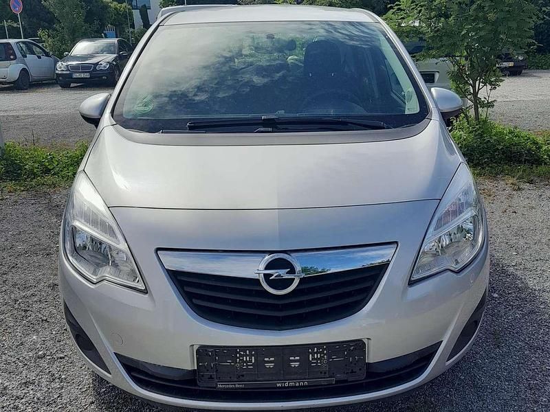 Gebraucht Opel Meriva Design Edition 120 PS (88 kW) 2010 Other Van / Kleinbus