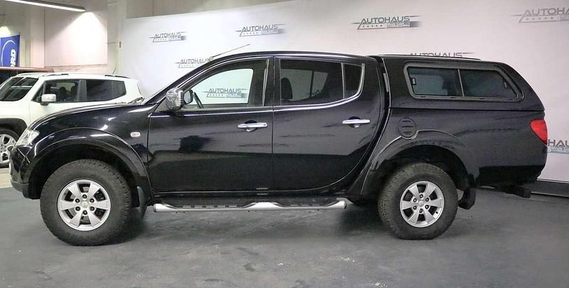 Gebraucht Mitsubishi L200 Intense 178 PS (130 kW) 2013 Magicschwarz (p) Pickup