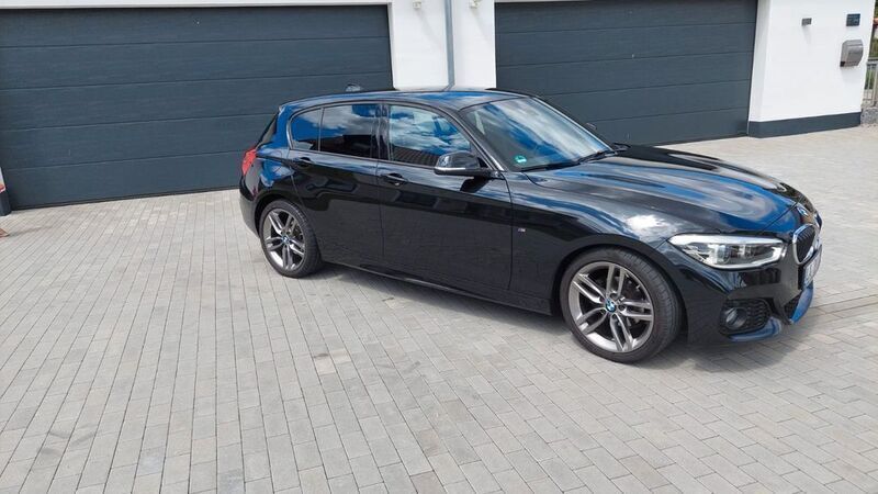 Schwarz Gebraucht 2016 BMW 118 M Sport Kleinwagen | 16.100 € (Etwas zu teuer) - Bild 1/4