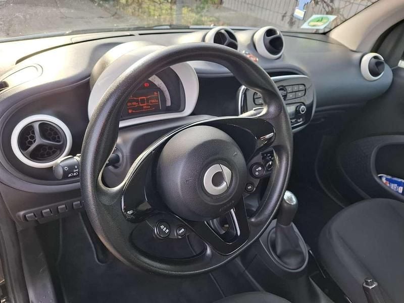 Gebraucht Smart ForTwo Coupé 61 PS (44 kW) 2017 Weiß Coupé