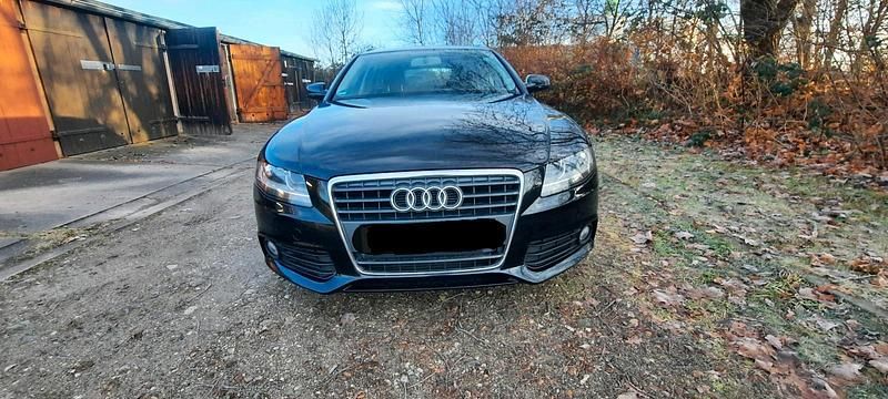 Schwarz Gebraucht 2009 Audi A4 Attraction Kombi | 3.050 € (Superpreis) - Bild 1/4