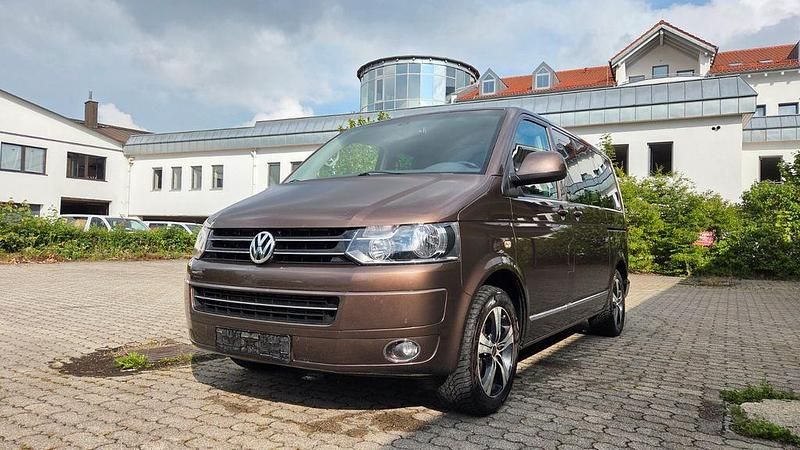 Braun Gebraucht 2010 VW T5 Highline Van | 13.900 € - Bild 1/4