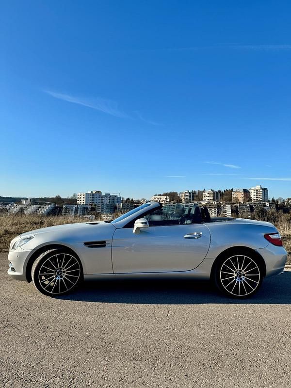 Gebraucht Mercedes SLK200 184 PS (135 kW) 2011 Silber Cabrio