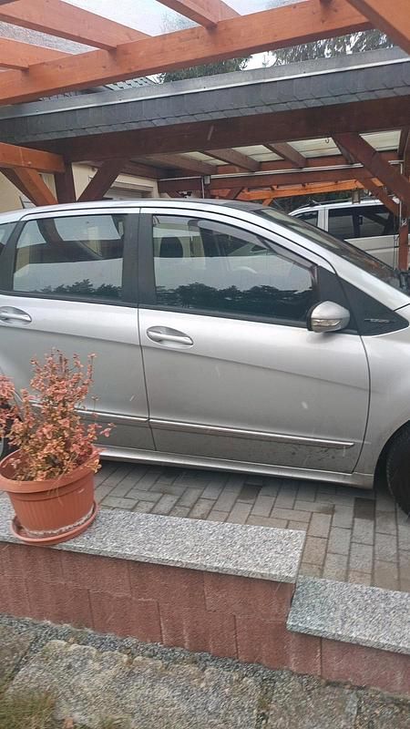Gebraucht Mercedes A180 80 PS (58 kW) 2007 Silber Kleinwagen