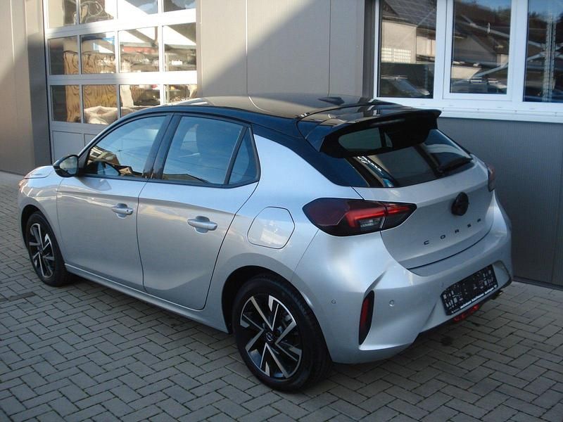Gebraucht Opel Corsa 101 PS (74 kW) 2024 Silber Kleinwagen
