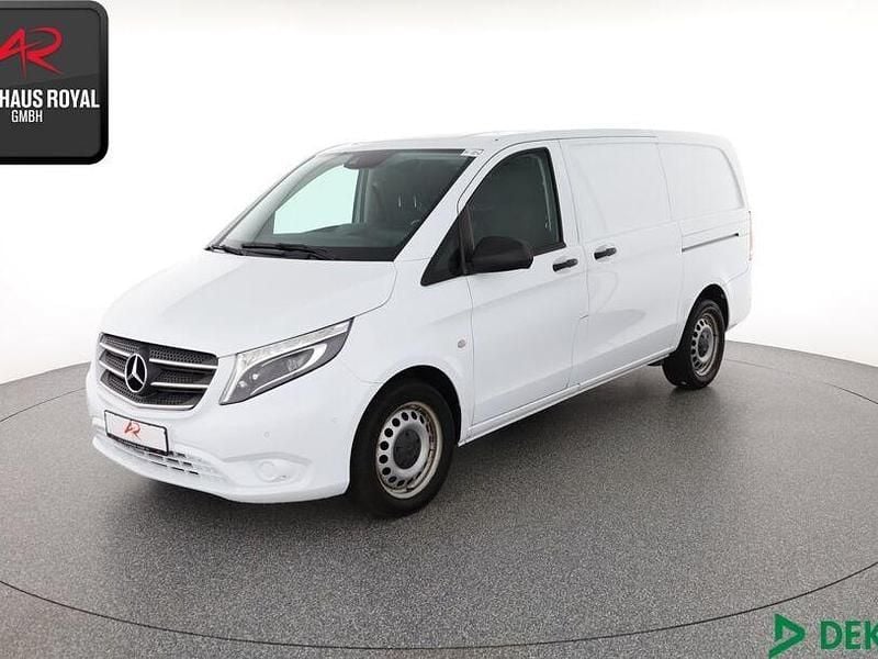 Arktikweiss Gebraucht 2020 Mercedes Vito Van | 25.860 € (Superpreis) - Bild 1/4