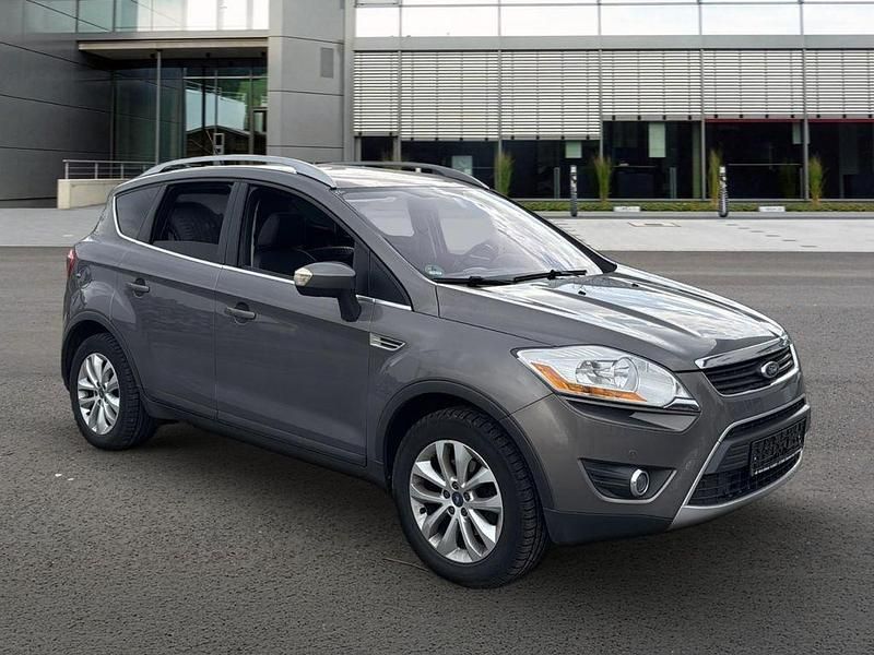 Gebraucht Ford Kuga S 140 PS (102 kW) 2011 Braun SUV