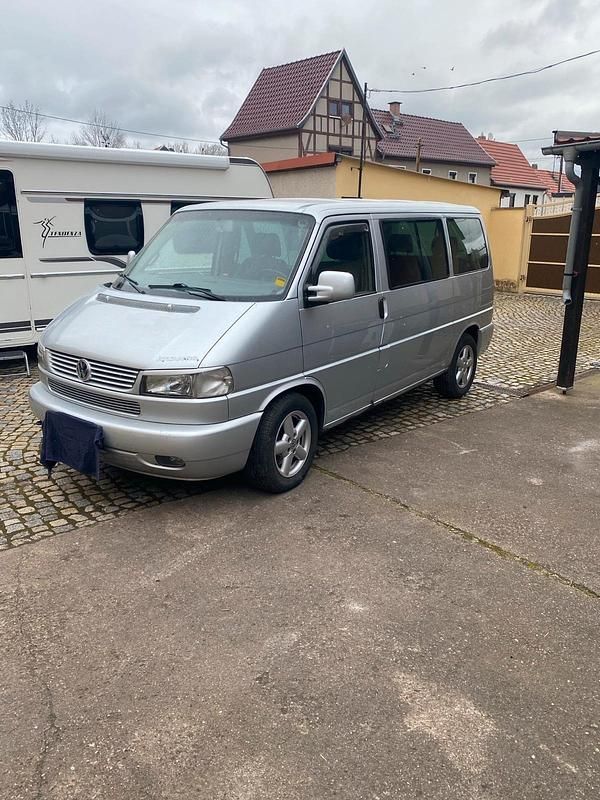 Gebraucht VW Multivan 151 PS (111 kW) 2000 Silber Van / Kleinbus