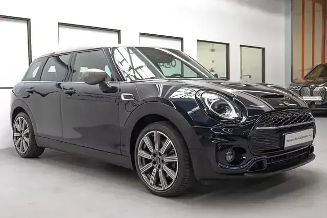 Gebraucht Mini Cooper S Clubman 192 PS (141 kW) 2023 Enigmatic black metallic Kombi