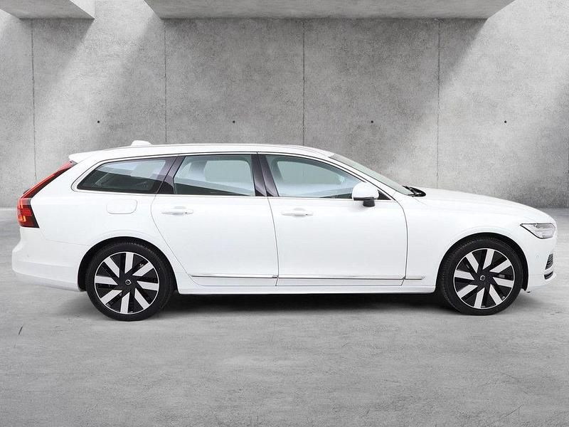 Gebraucht Volvo V90 Plus 398 PS (292 kW) 2025 Weiß Kombi