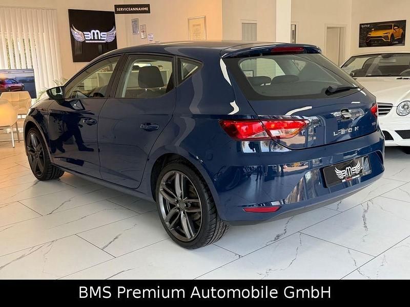 Gebraucht Seat Leon Reference 110 PS (80 kW) 2016 Blau Limousine