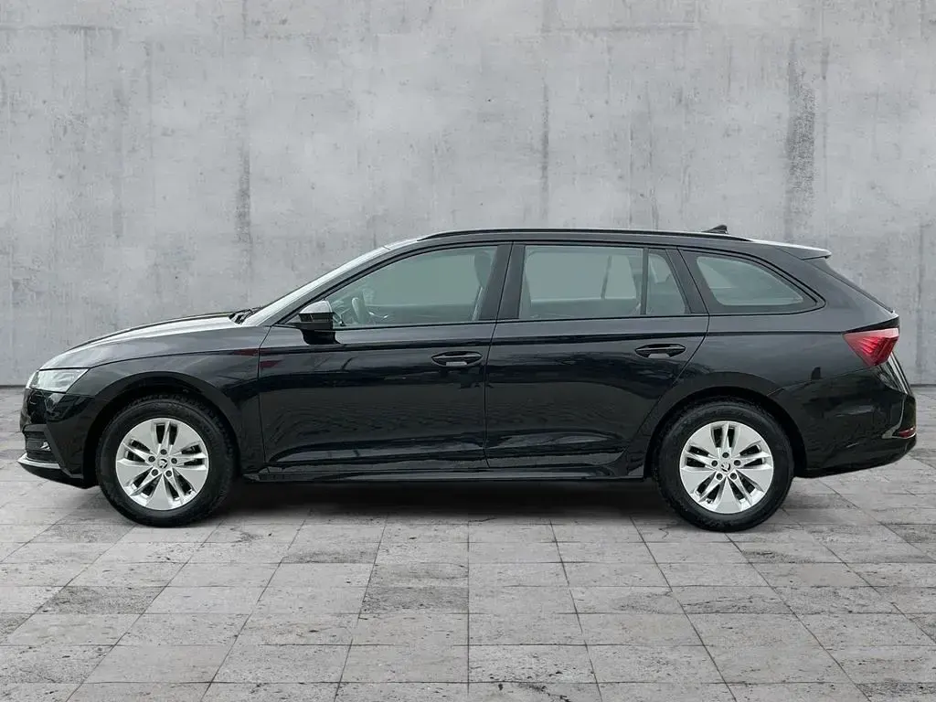 Gebraucht Skoda Octavia Ambition 150 PS (110 kW) 2022 Schwarzmagic perleffekt Kombi
