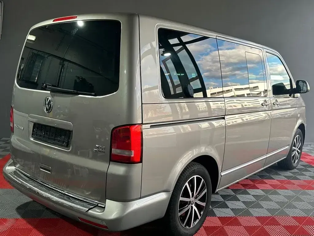 Gebraucht VW Multivan Highline 179 PS (131 kW) 2013 Beige Van / Kleinbus