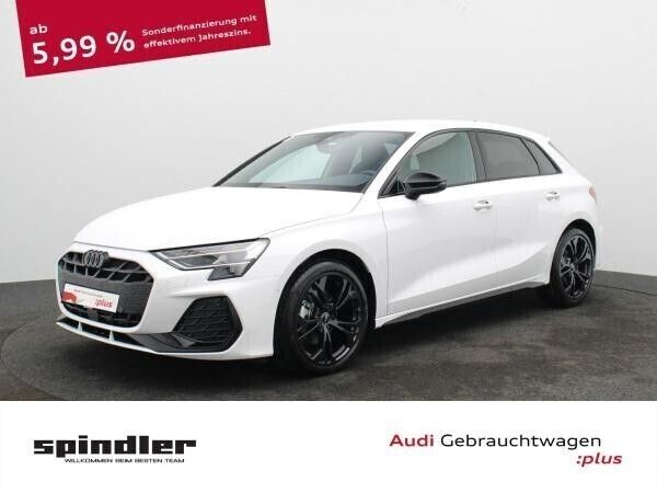 Weiß (arkonaweiß) Gebraucht 2024 Audi A3 Sportback S-Line Kleinwagen | 36.981 € (Fairer Preis) - Bild 1/4