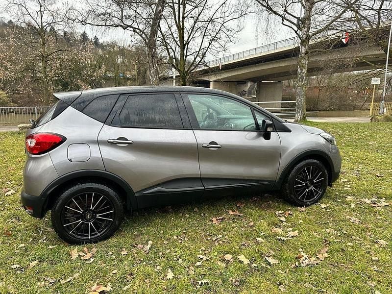 Gebraucht Renault Captur Luxe 90 PS (66 kW) 2014 Grau SUV