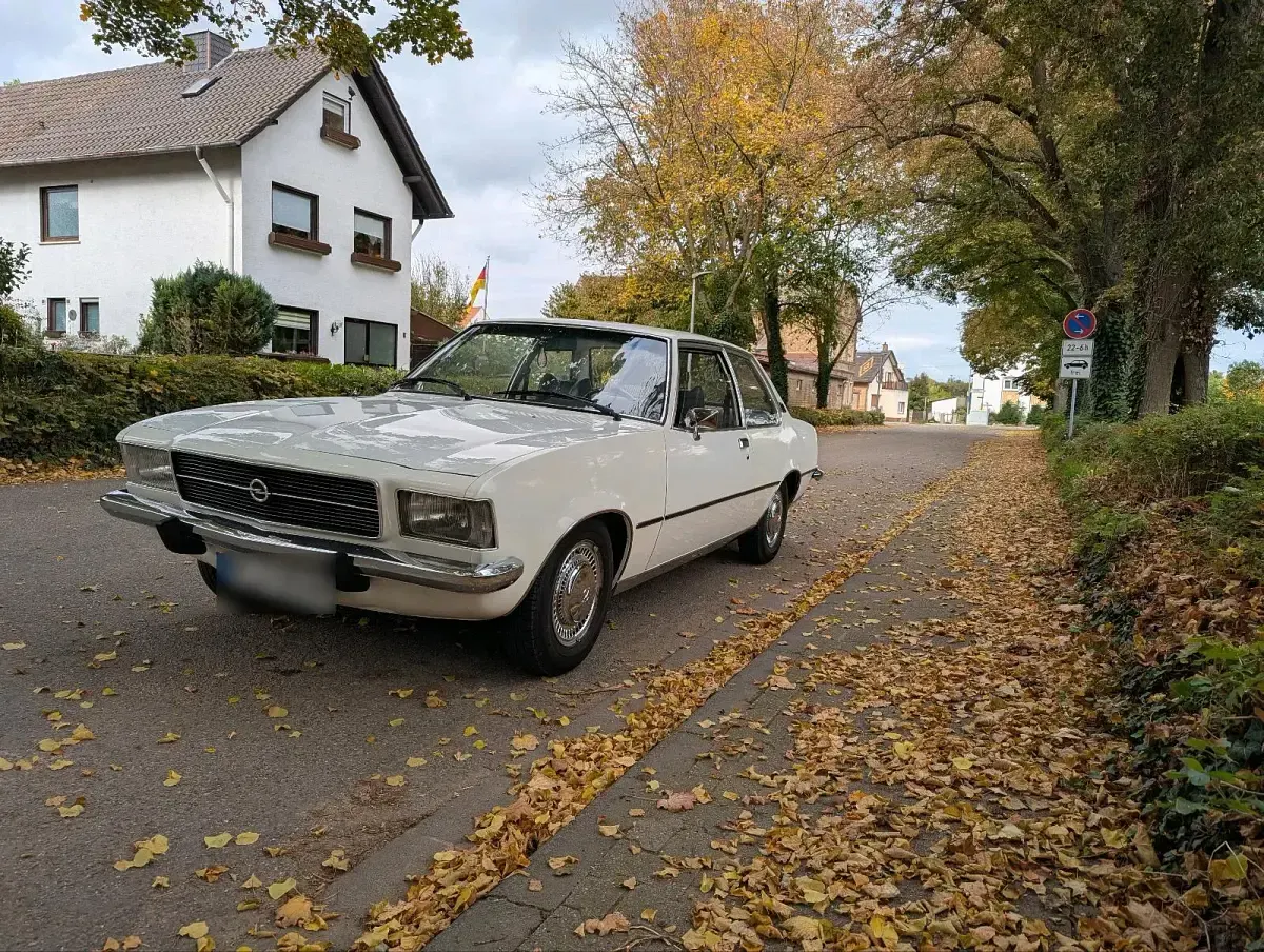Gebraucht Opel Rekord 75 PS (55 kW) 2005 Limousine