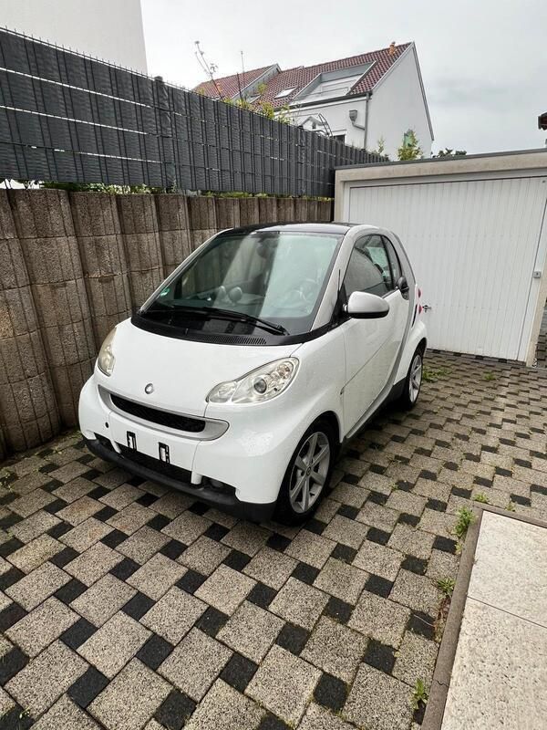 Weiß Gebraucht 2008 Smart ForTwo Coupé Kleinwagen | 3.000 € (Fairer Preis) - Bild 1/4