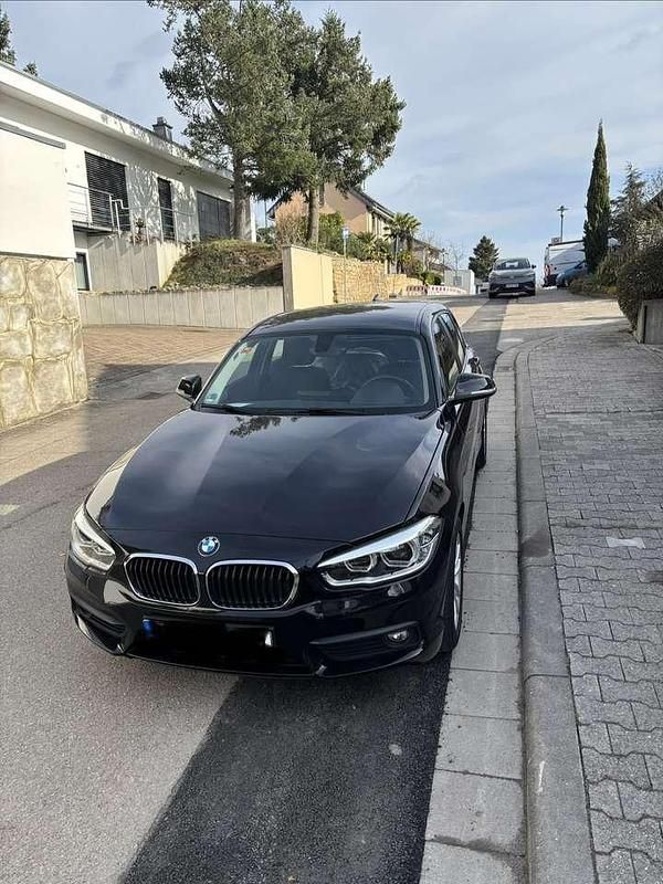 Gebraucht BMW 118 Advantage 136 PS (100 kW) 2017 Schwarz Kleinwagen