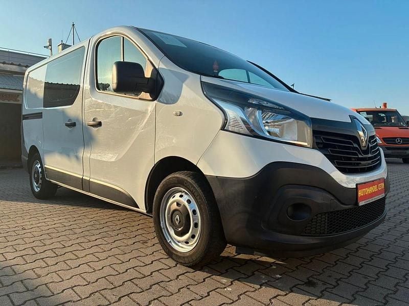 Gebraucht Renault Trafic Komfort 120 PS (88 kW) 2016 Weiß Van / Kleinbus