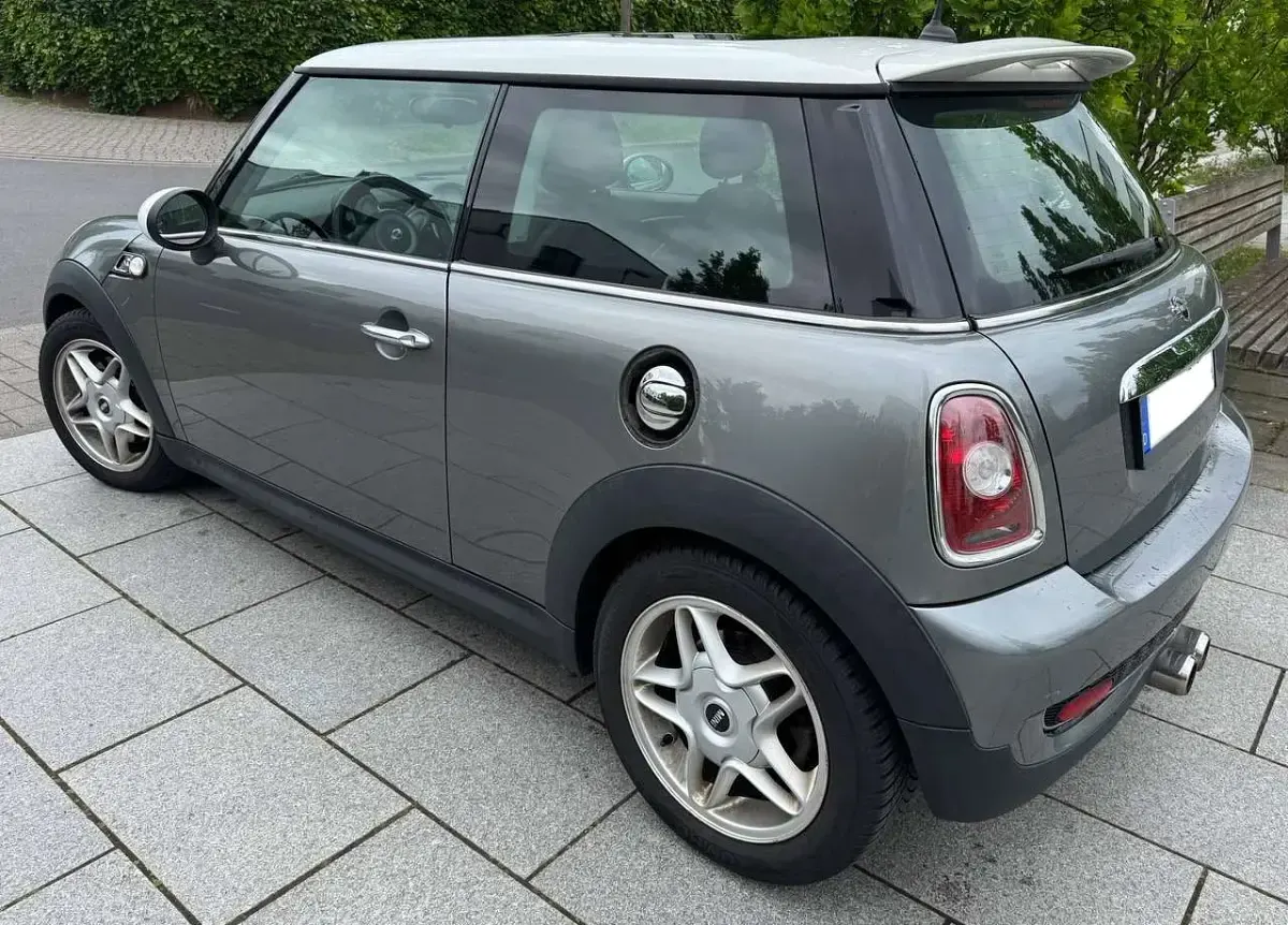 Używany Mini Cooper S 174 KM (127 kW) 2007 Szary Hatchback