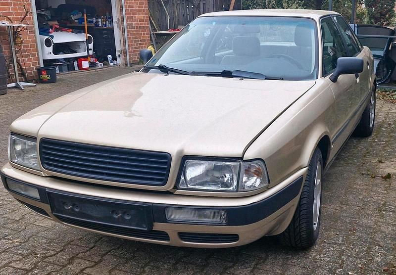 Gebraucht Audi 80 133 PS (97 kW) 1992 Gold Limousine