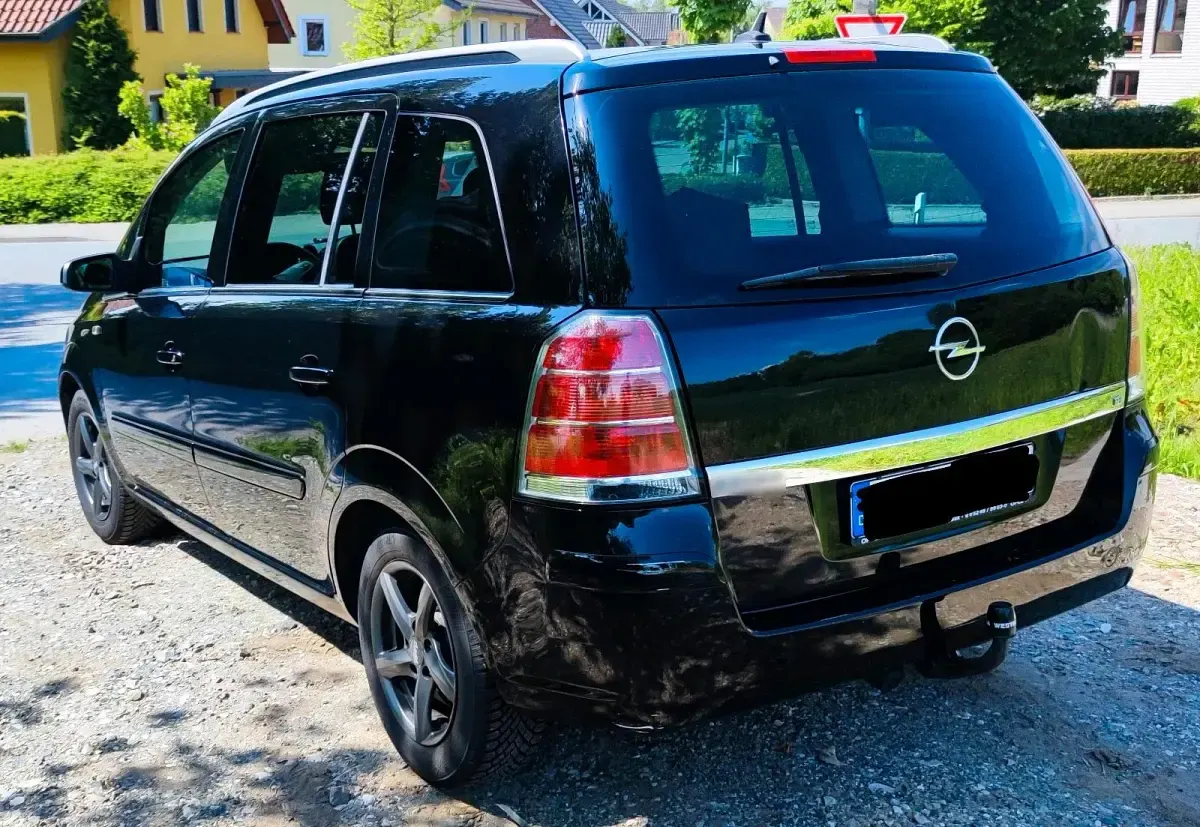 Gebraucht Opel Zafira 140 PS (102 kW) 2007 Schwarz Van / Kleinbus