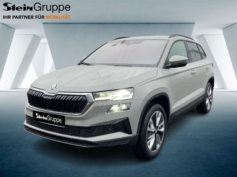 Grau Gebraucht 2025 Skoda Karoq Selection SUV | 41.988 € - Bild 1/4